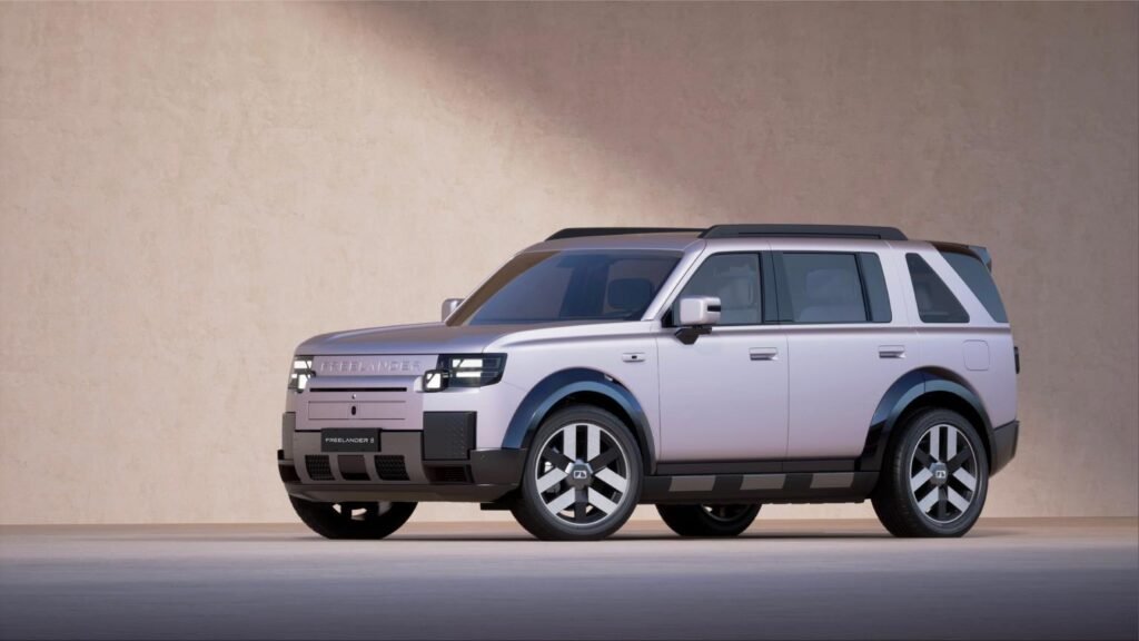 FREELANDER 8 - 45-Degree Front View